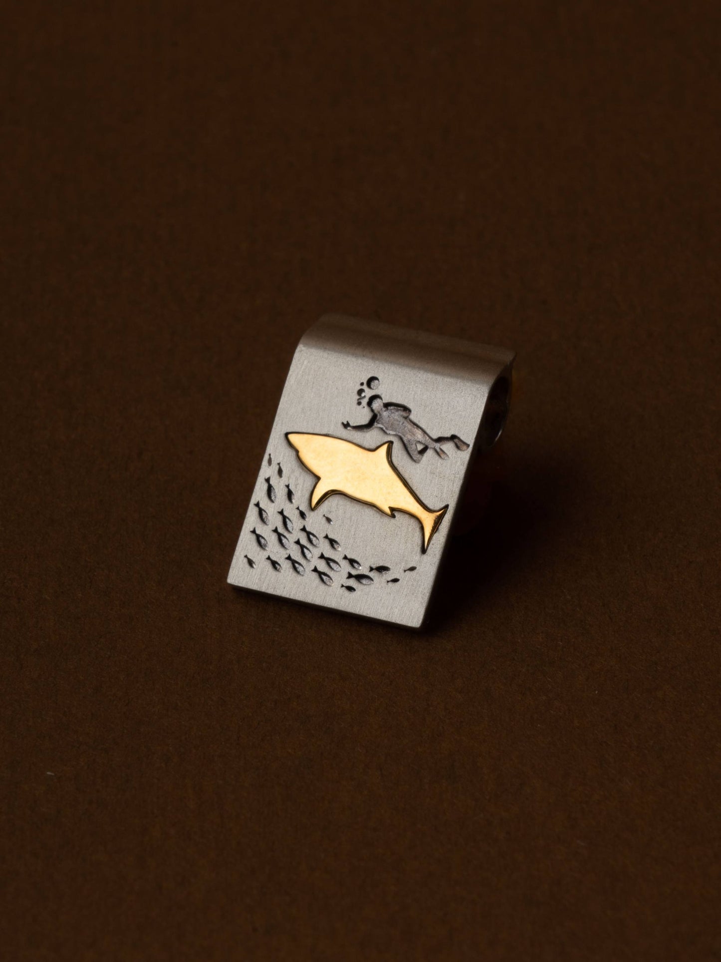 Diving with Sharks gold pin